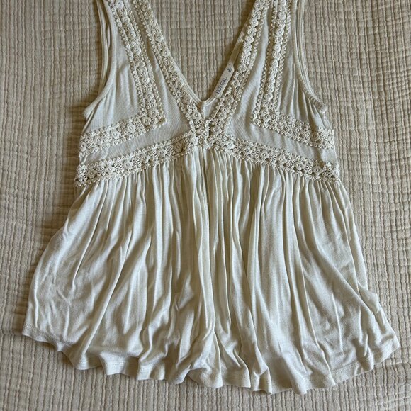 Cream Crochet Top - Picture 2 of 2